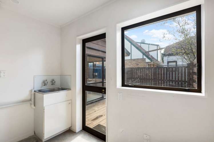 2/288 Great South Road Papakura_23