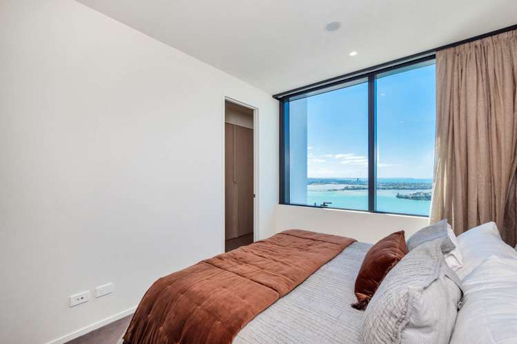 4901/10 Commerce Street City Centre_15