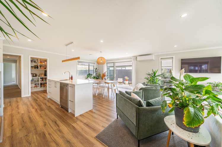 25 Cynisca Crescent Wallaceville_10