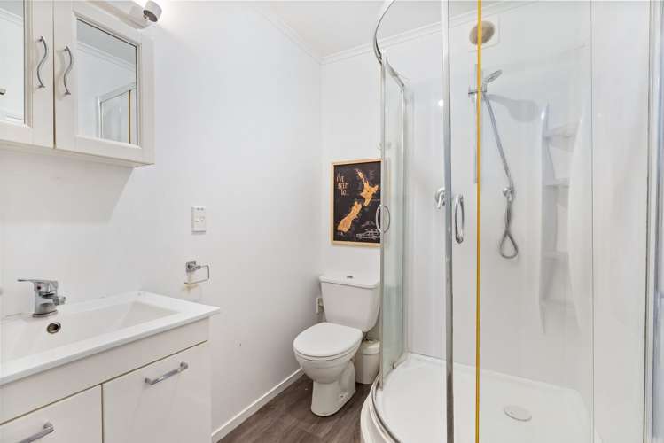 42 Kohe Street Parahaki_11