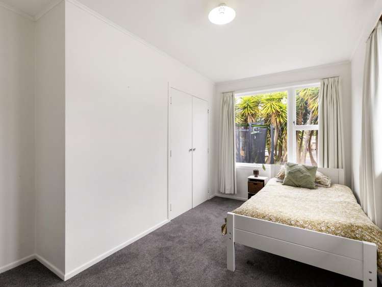 5 Sutton Crescent Hillcrest_9