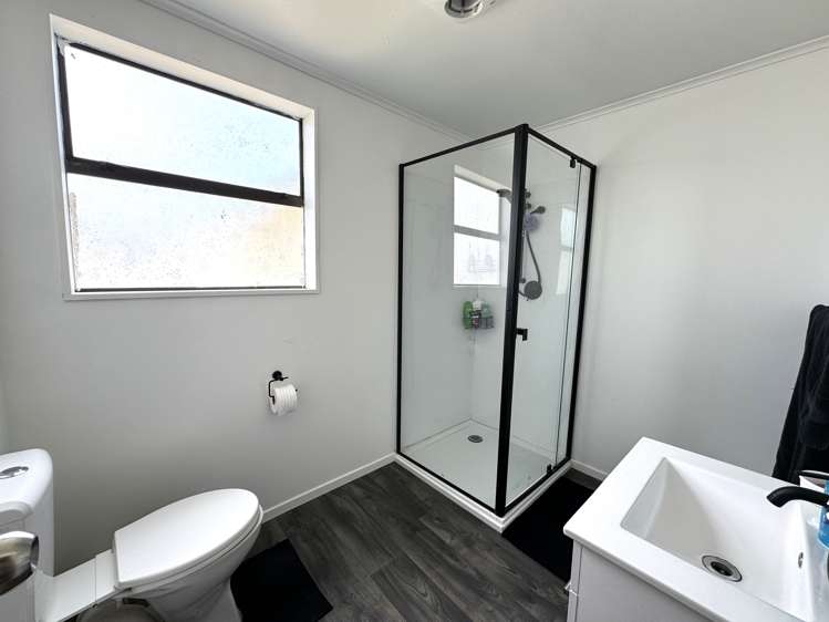 64 James Street Balclutha_13