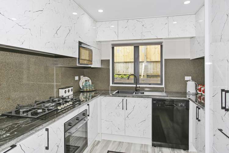 608c Massey Road Mangere_4