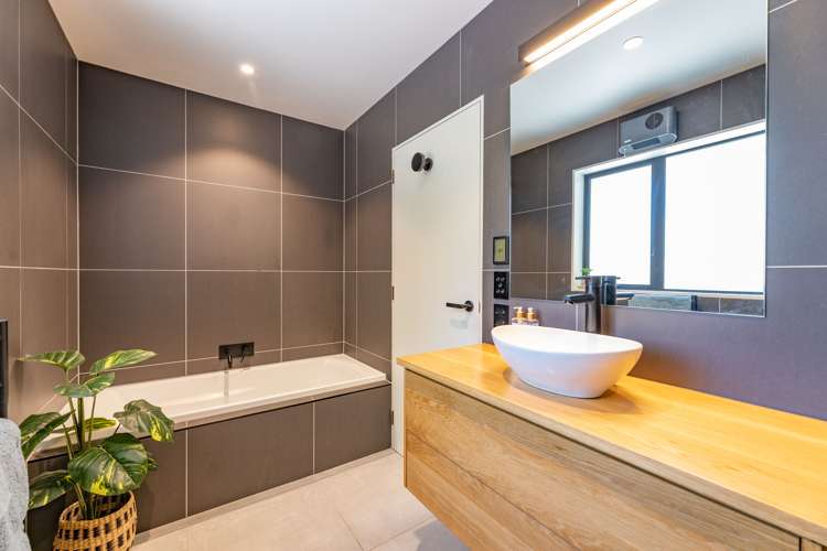 3 Anvers Place Hoon Hay_12