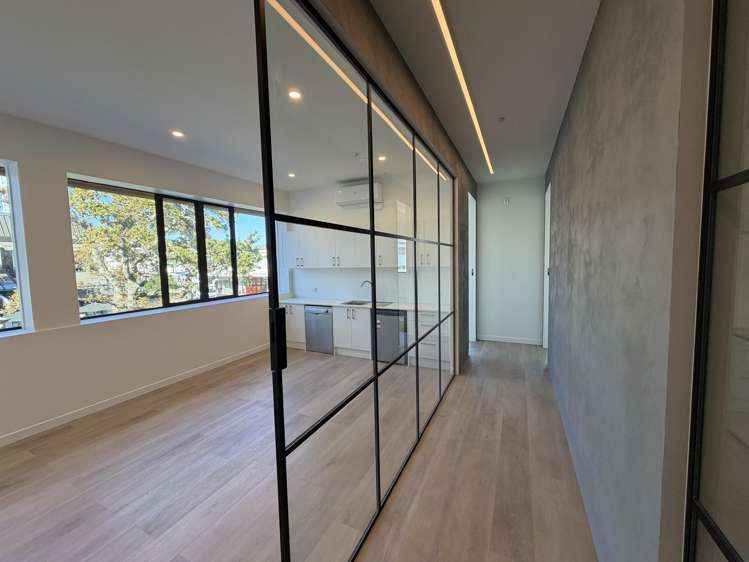 87-91 Hurstmere Road Takapuna_8