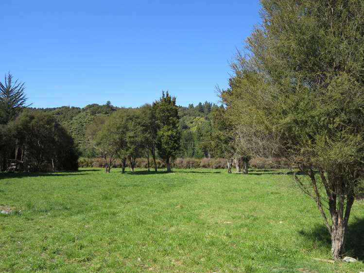 512 Hamama Road Takaka_7