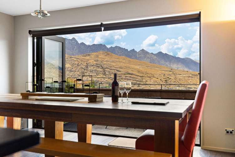 1 Goldleaf Hill Queenstown_5