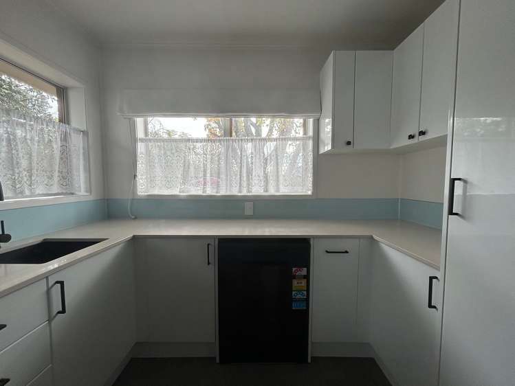1/32 Northcote Road Takapuna_5