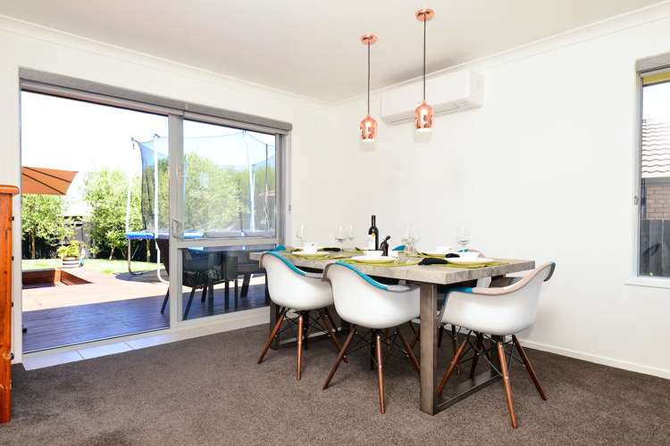 5 Compton Grove Huntington_8