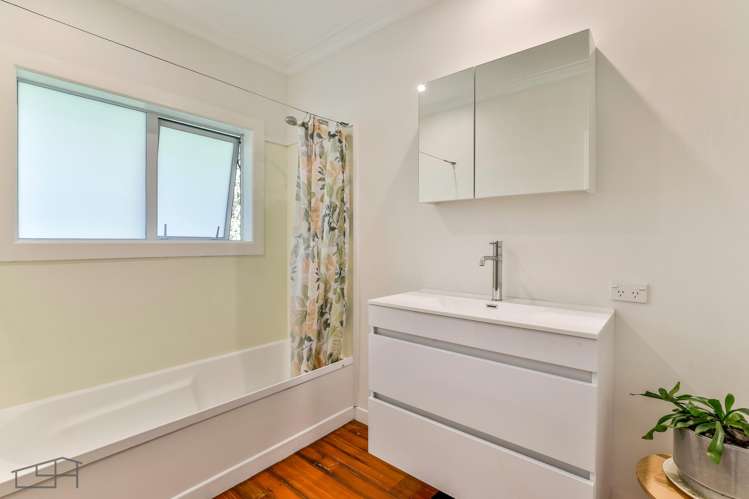 87 Tanekaha Road Titirangi_14