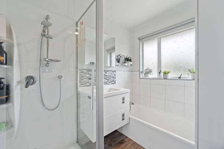 1/19 Diorella Drive Clover Park_3