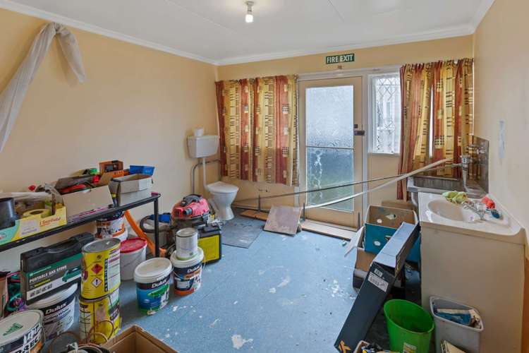 1 Moore Avenue Tawhero_11