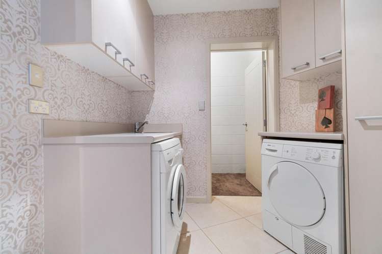 163A Paritai Drive Orakei_40