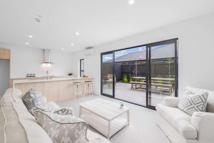 3/5 Kairua Lane Wigram_7