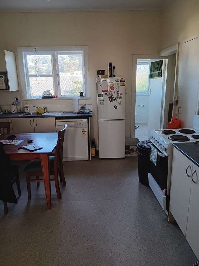 1/210 Rintoul Street Berhampore_4