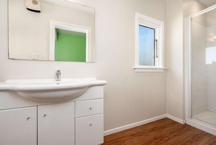 206 England Street Linwood_19