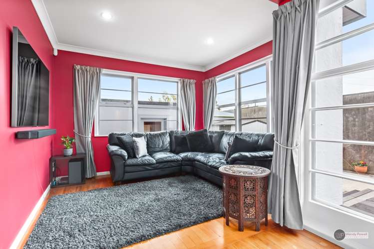 1 Meadows Avenue Waiwhetu_7