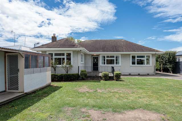 1005 Oliphant Road Raureka_2