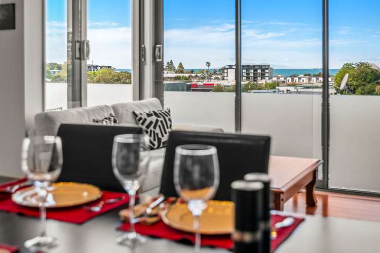 7/8 Wilk Lane Browns Bay_11