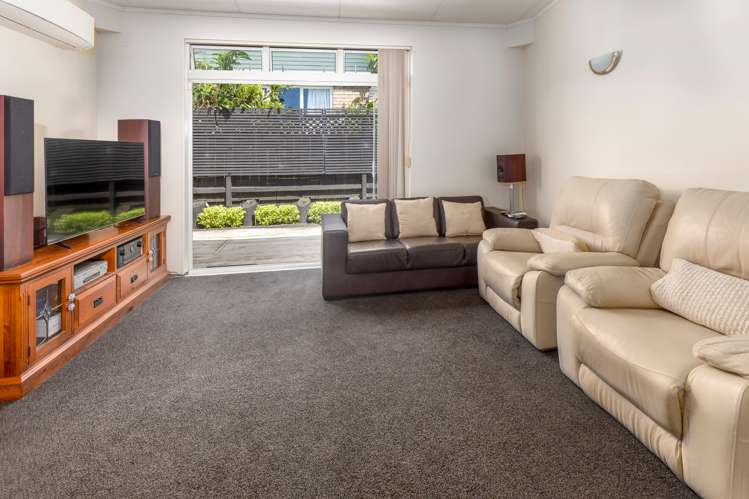 7 Merlot Lane Pukekohe_4