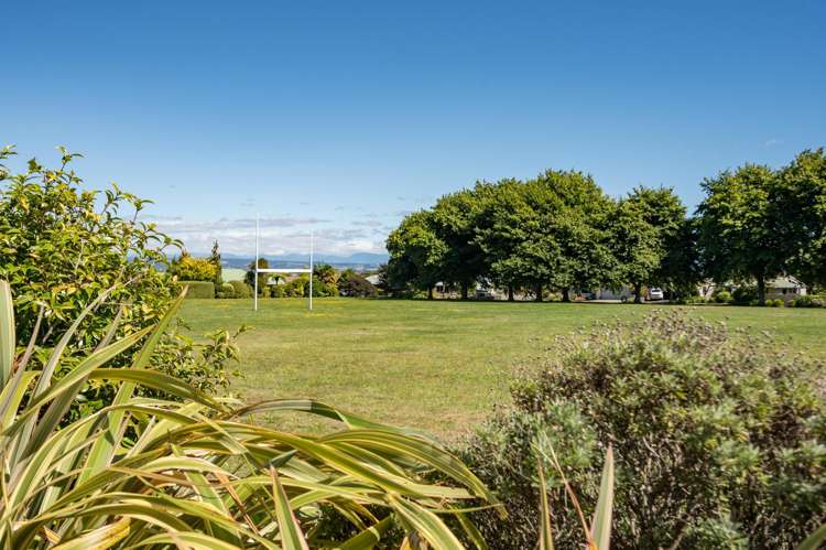 15 Aldinga Avenue Stoke_2