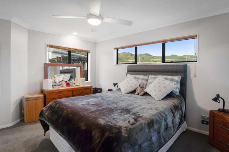 39 Thames Road Paeroa_14
