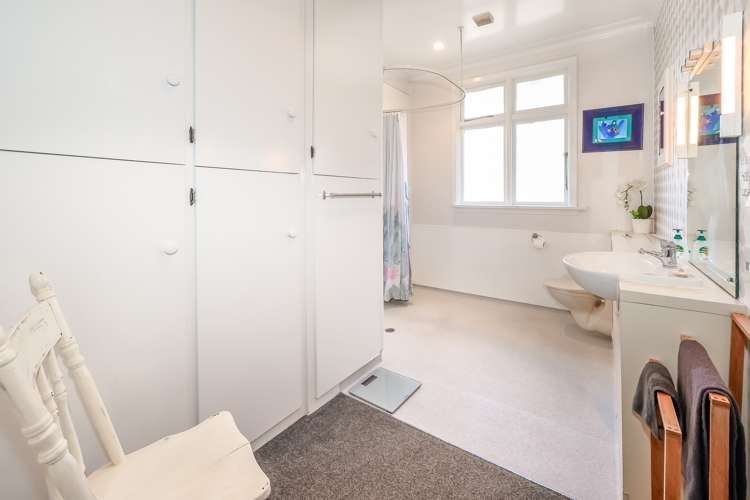 410 North Road North East Valley_18