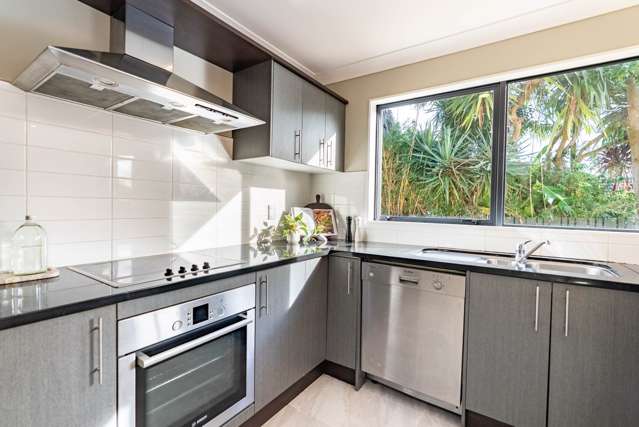 18A Enderby Drive Te Atatu Peninsula_4