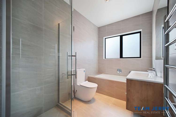 31 Cloonlyon Drive Flat Bush_18