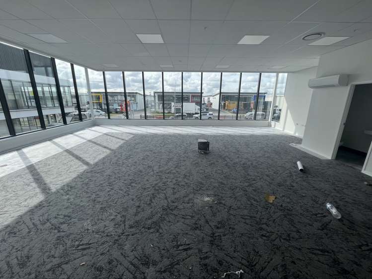 Unit E&F/8 Chonny Crescent Wiri_5