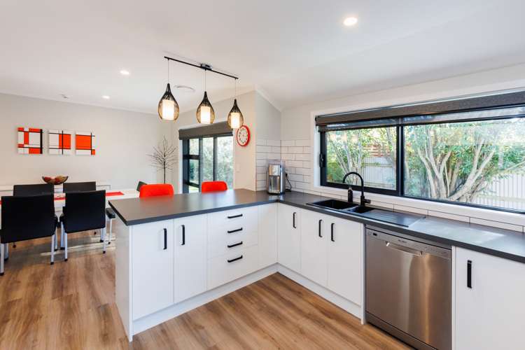 26 Kimberley Grove Westbrook_7