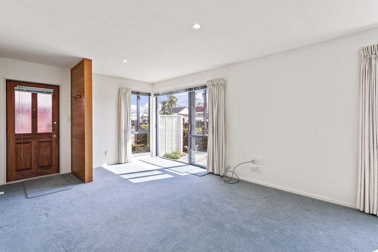 2/18 Southey Street Sydenham_6