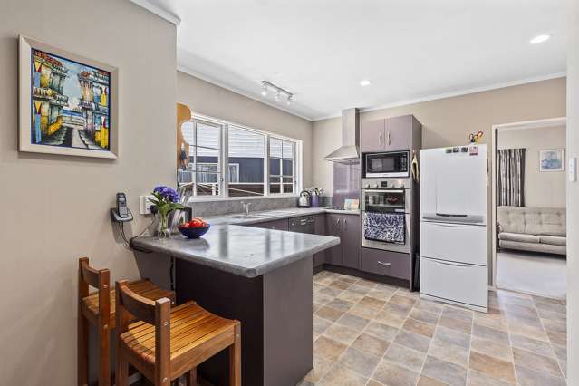 6 Balliol Drive Tawa_4