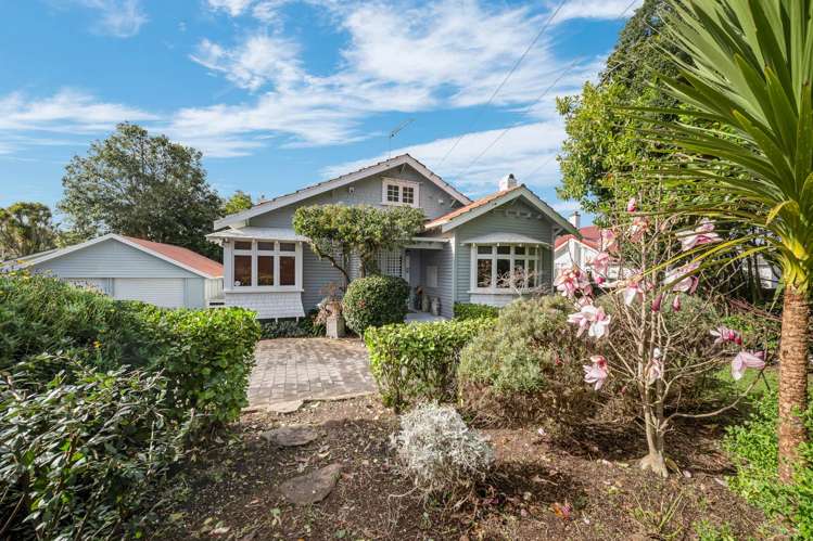924 Mount Eden Road Three Kings_24