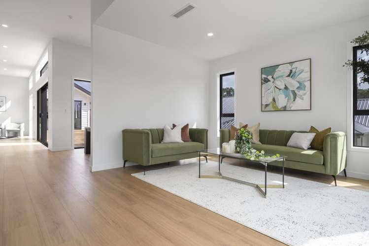 17 Awanui Road Red Beach_7