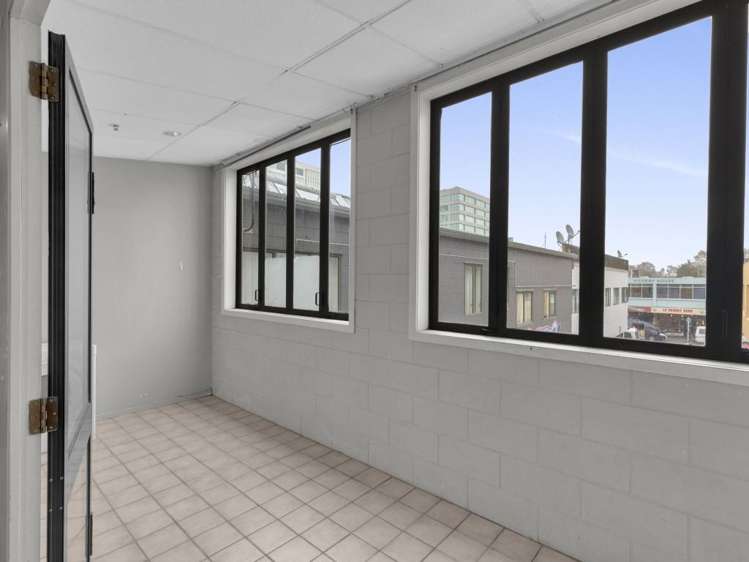 U56/110 Alexandra Street Hamilton Central_13