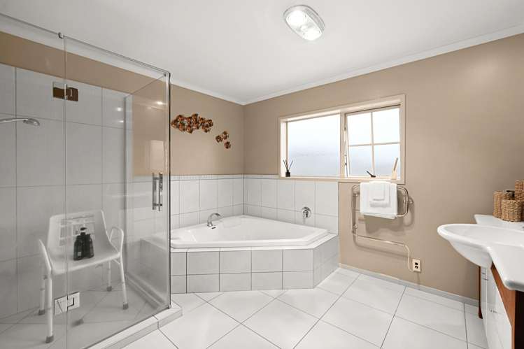 9 Roderick Place Rototuna_16
