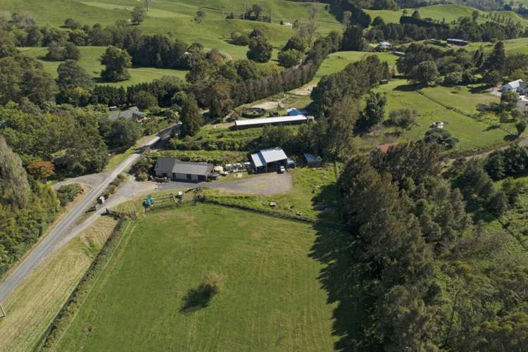 14 Thorn Road Kaimai_17