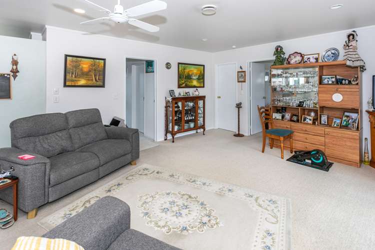 132 Sharyn Place Whangamata_9