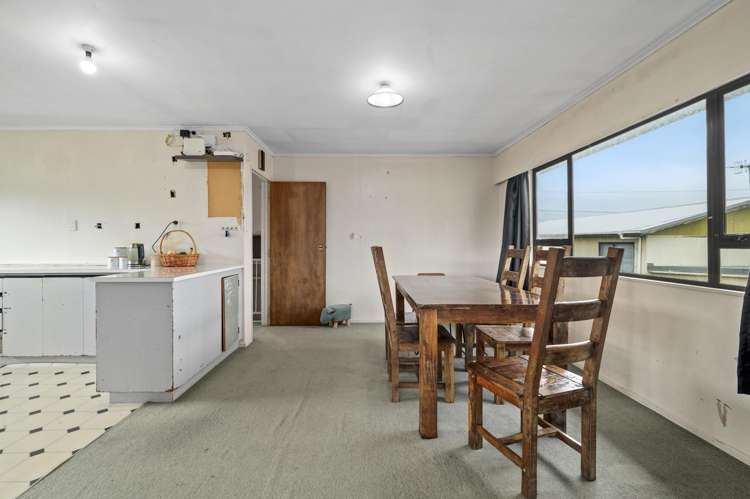 169B Clayton Road Mangakakahi_5