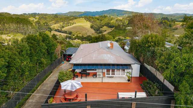 9 Burnham Road Waitakere_2