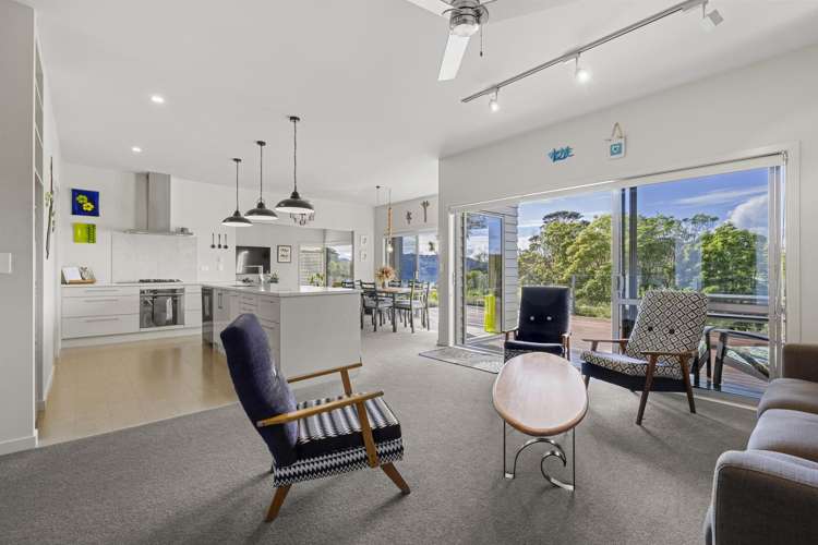 5C Sunshine Rise Raglan_11