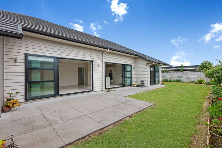 10 Andalusian Way Karaka_13