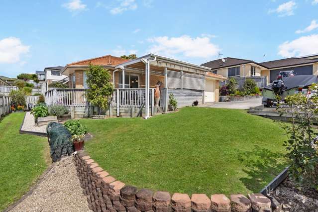 8 Elan Place Stanmore Bay_1