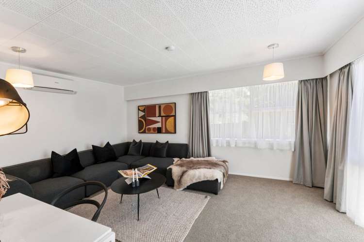 12 Dennis Avenue Hillpark_14