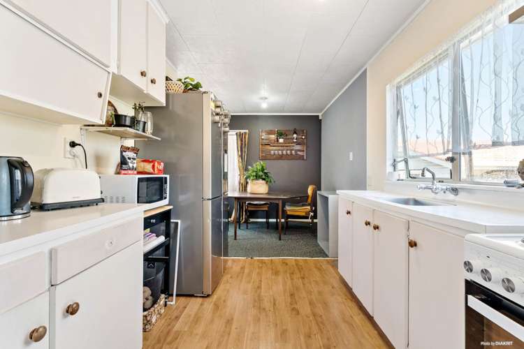 1/30 Kereru Street Henderson_6