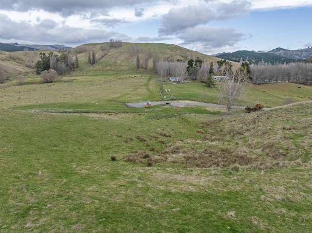 Two cracker Kahuranaki sections