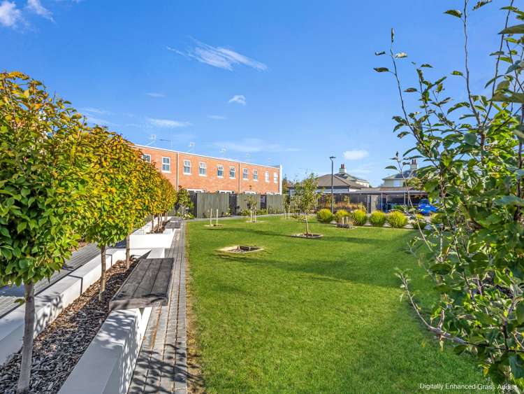 2/287 Selwyn Street_2