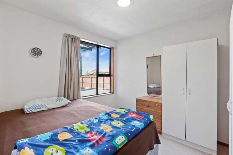 2/12 Algie Place Avonhead_6