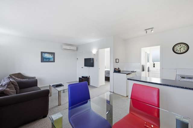 8/102 Tamamutu Street Central_4